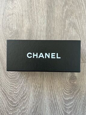 Chanel Box (BB79)